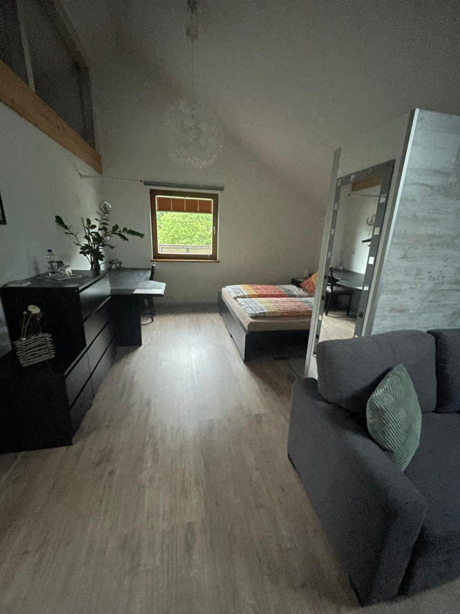 Zimmer In Lautrach Exterior photo
